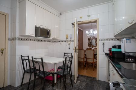 Apartamento à venda com 139m², 2 quartos e 1 vagaCozinha