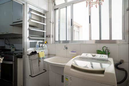 Apartamento à venda com 139m², 2 quartos e 1 vagaÁrea de Serviço