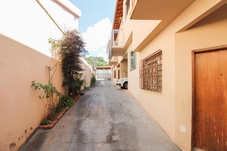 Casa à venda com 92m², 3 quartos e 1 vaga Casa à venda com 92m², 3 quartos e 1 vagaEntrada
