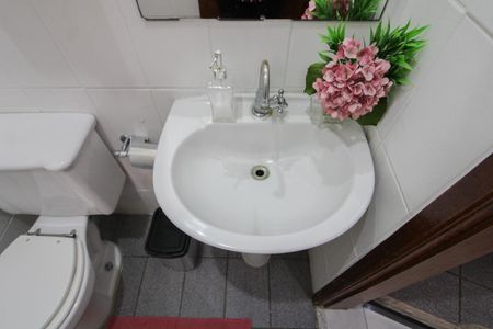 Casa à venda com 92m², 3 quartos e 1 vaga Casa à venda com 92m², 3 quartos e 1 vagaLavabo