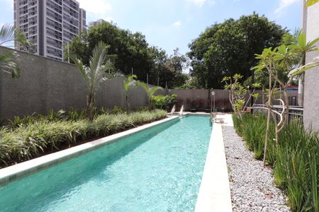 Studio para alugar com 28m², 1 quarto e sem vagaÁrea comum - Piscina