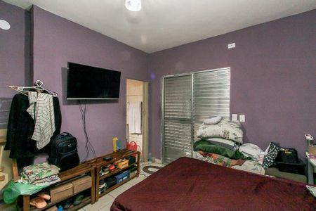 Casa à venda com 220m², 4 quartos e 2 vagasSuite