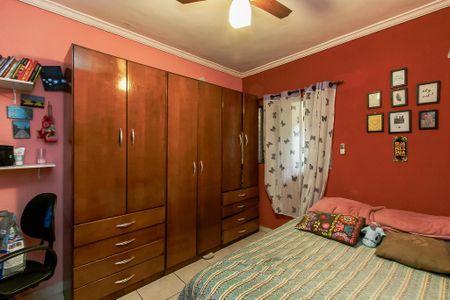 Casa à venda com 220m², 4 quartos e 2 vagasQuarto 3