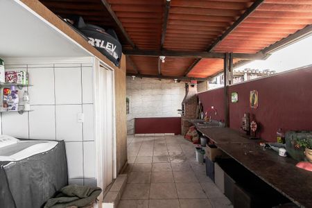 Casa à venda com 220m², 4 quartos e 2 vagasÁrea de Serviço