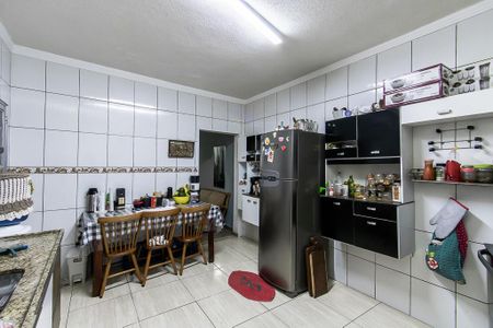 Casa à venda com 220m², 4 quartos e 2 vagasCozinha