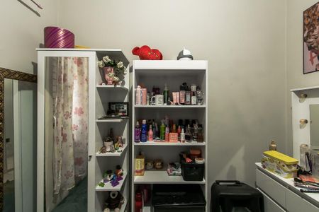 Casa à venda com 220m², 4 quartos e 2 vagasQuarto 2