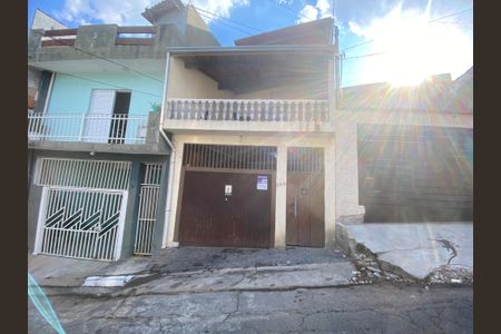 Casa à venda com 220m², 4 quartos e 2 vagasFachada