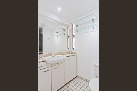 Apartamento à venda com 65m², 3 quartos e 1 vaga Apartamento à venda com 65m², 3 quartos e 1 vagaBanheiro