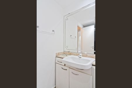 Apartamento à venda com 65m², 3 quartos e 1 vaga Apartamento à venda com 65m², 3 quartos e 1 vagaBanheiro