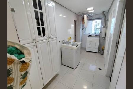 Apartamento à venda com 240m², 4 quartos e 4 vagas