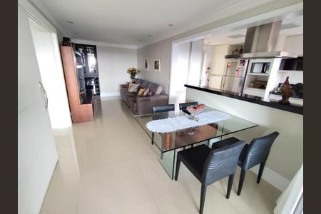 Apartamento à venda com 240m², 4 quartos e 4 vagas