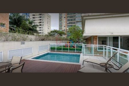 Apartamento à venda com 240m², 4 quartos e 4 vagas