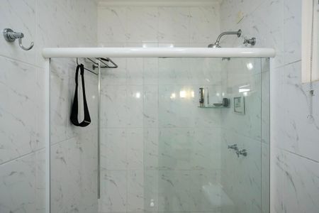 Casa à venda com 585m², 4 quartos e 10 vagasBanheiro da suíte 3