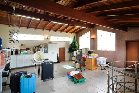 Casa à venda com 585m², 4 quartos e 10 vagasÁrea de serviço