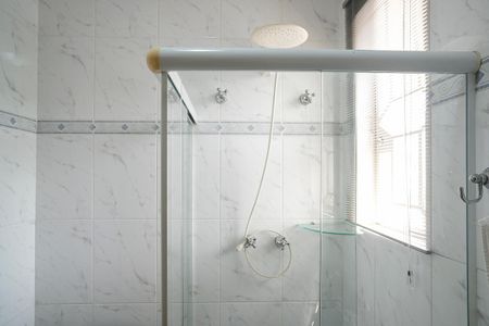 Casa à venda com 585m², 4 quartos e 10 vagasBanheiro