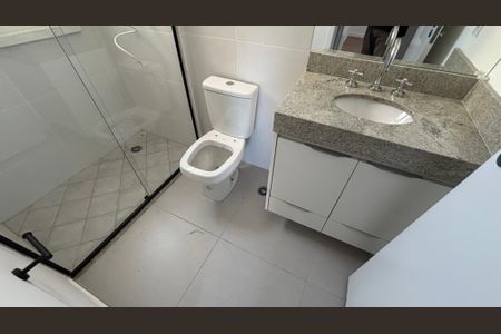 Apartamento à venda com 59m², 2 quartos e 2 vagas Apartamento à venda com 59m², 2 quartos e 2 vagasBanheiro social