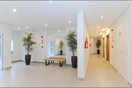 Apartamento para alugar com 75m², 3 quartos e 2 vagas Apartamento para alugar com 75m², 3 quartos e 2 vagasHall Social