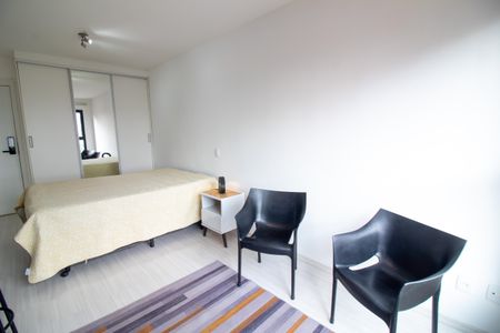 Studio à venda com 27m², 1 quarto e 1 vaga Studio à venda com 27m², 1 quarto e 1 vagaStudio