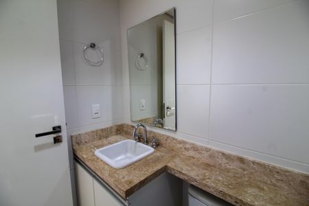Studio à venda com 27m², 1 quarto e 1 vaga Studio à venda com 27m², 1 quarto e 1 vagaBanheiro