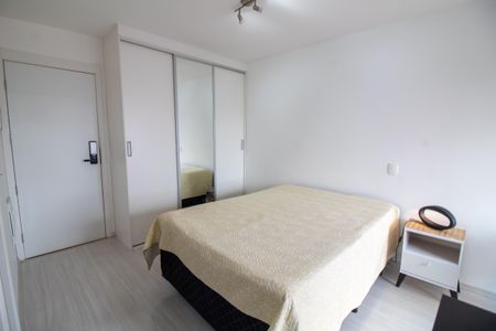 Studio à venda com 27m², 1 quarto e 1 vaga Studio à venda com 27m², 1 quarto e 1 vagaStudio