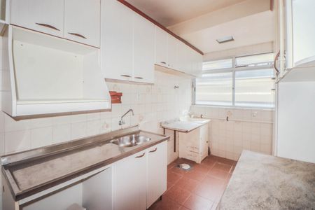 Apartamento à venda com 56m², 2 quartos e 1 vaga Apartamento à venda com 56m², 2 quartos e 1 vagaCozinha e Área de Serviço