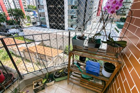 Apartamento à venda com 72m², 2 quartos e 1 vaga Apartamento à venda com 72m², 2 quartos e 1 vagaVaranda do Suíte