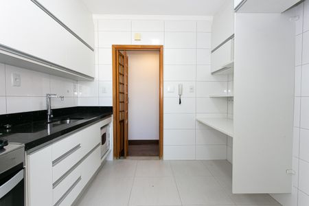Apartamento à venda com 72m², 2 quartos e 1 vaga Apartamento à venda com 72m², 2 quartos e 1 vagaCozinha