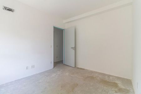Apartamento à venda com 195m², 4 quartos e 3 vagasQuarto 2