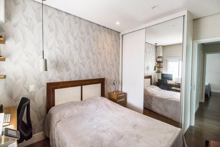 Apartamento à venda com 138m², 3 quartos e 3 vagasSuíte 2