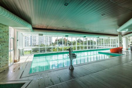 Apartamento à venda com 138m², 3 quartos e 3 vagasÁrea comum - Piscina Coberta