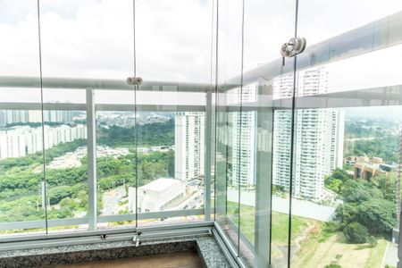 Apartamento à venda com 138m², 3 quartos e 3 vagasVaranda 3