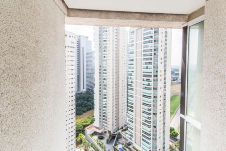 Apartamento à venda com 138m², 3 quartos e 3 vagasVista da Suíte 2