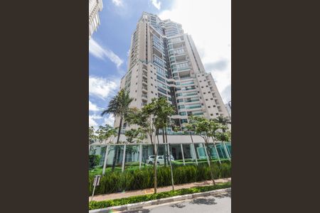 Apartamento à venda com 138m², 3 quartos e 3 vagasVista da Rua