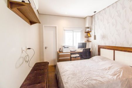 Apartamento à venda com 138m², 3 quartos e 3 vagasSuíte 2