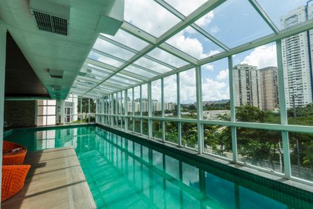 Apartamento à venda com 138m², 3 quartos e 3 vagasÁrea comum - Piscina Coberta