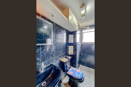 Apartamento à venda com 73m², 2 quartos e sem vagaBanheiro