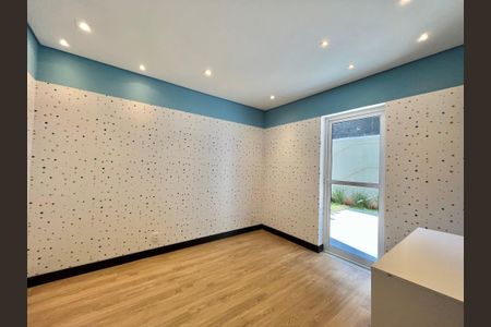 Apartamento à venda com 37m², 2 quartos e sem vagaÁrea comum