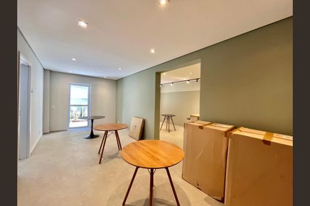 Apartamento à venda com 37m², 2 quartos e sem vagaÁrea comum - Salão de festas