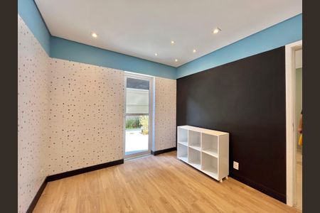 Apartamento à venda com 37m², 2 quartos e sem vagaÁrea comum