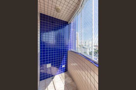 Apartamento à venda com 161m², 4 quartos e 4 vagas Apartamento à venda com 161m², 4 quartos e 4 vagasSacada