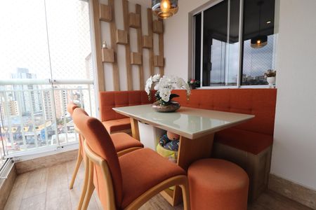 Apartamento à venda com 94m², 3 quartos e 2 vagasVaranda Sala