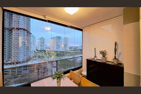 Apartamento à venda com 62m², 2 quartos e 2 vagas Apartamento à venda com 62m², 2 quartos e 2 vagasVaranda Sala