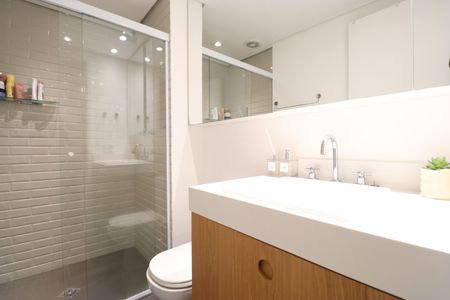 Apartamento à venda com 62m², 2 quartos e 2 vagasBanheiro da Suíte