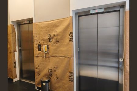 Studio para alugar com 33m², 1 quarto e sem vagaElevadores