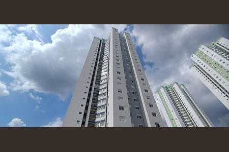 Apartamento para alugar com 90m², 2 quartos e 2 vagasFachada