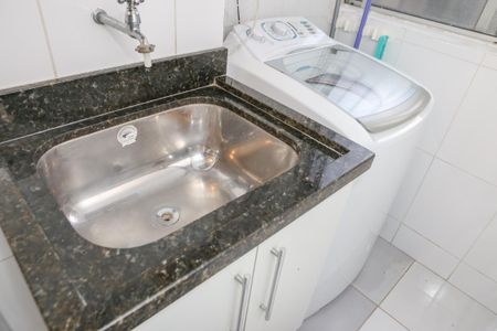 Apartamento para alugar com 50m², 2 quartos e 1 vaga Apartamento para alugar com 50m², 2 quartos e 1 vagaCozinha e Área de Serviço