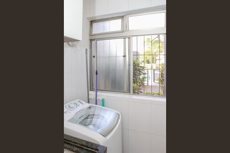 Apartamento para alugar com 50m², 2 quartos e 1 vaga Apartamento para alugar com 50m², 2 quartos e 1 vagaCozinha e Área de Serviço
