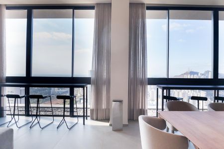 Apartamento para alugar com 98m², 2 quartos e 2 vagas Apartamento para alugar com 98m², 2 quartos e 2 vagasÁrea comum