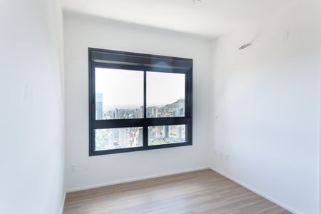 Apartamento para alugar com 98m², 2 quartos e 2 vagas Apartamento para alugar com 98m², 2 quartos e 2 vagasSemi suíte