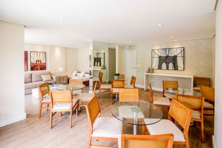 Apartamento à venda com 136m², 3 quartos e 2 vagasÁrea comum - Salão de festas